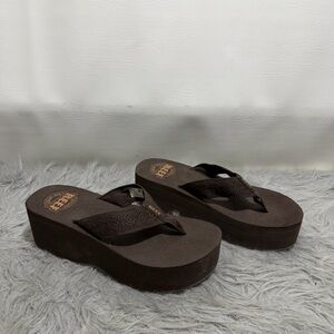 Reef platform sandals